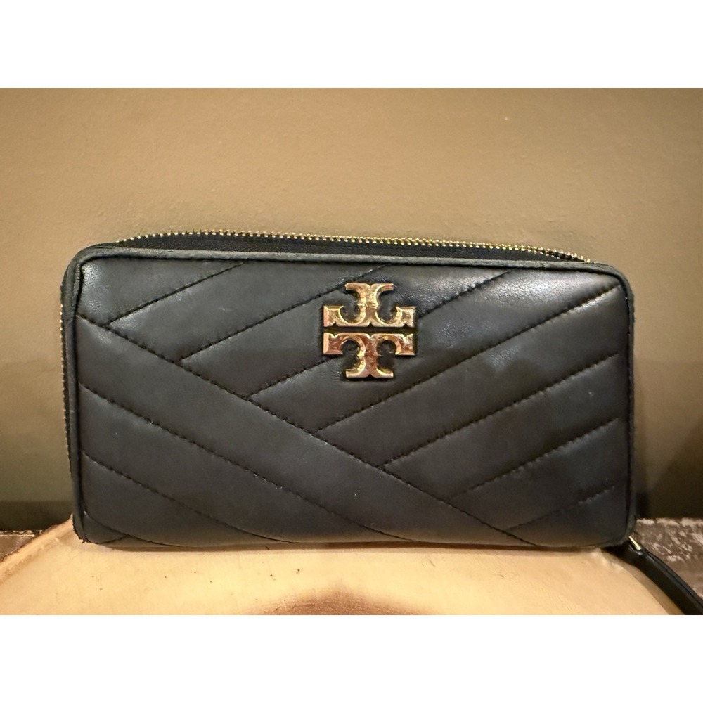 Tory Burch Black Kira Chevron Zip Continental Wallet/Card‎ Holder Long